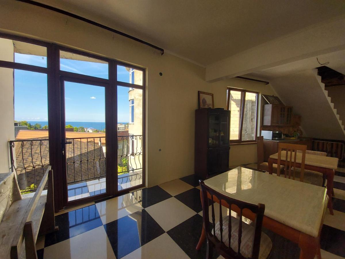 Гостевой Дом София 400 М До Моря Gagra Exterior photo