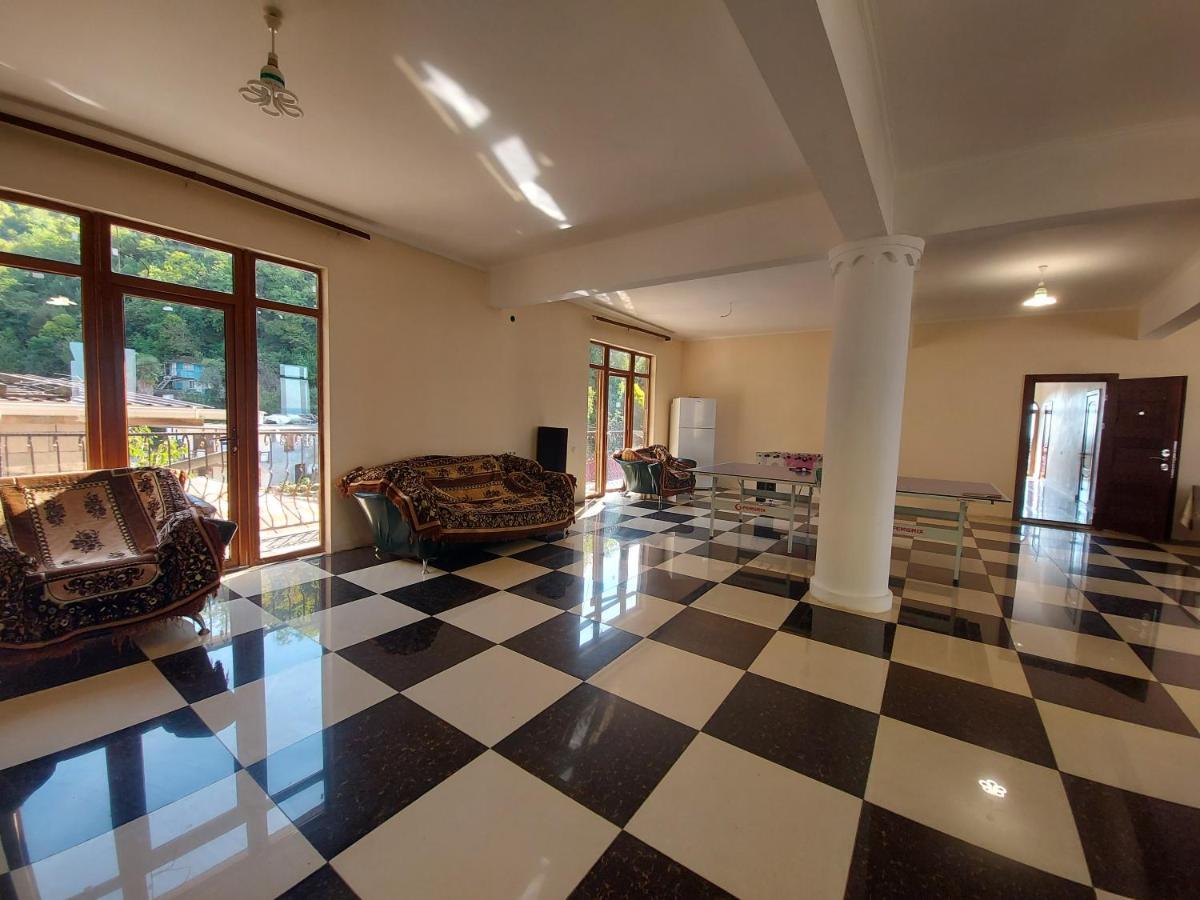 Гостевой Дом София 400 М До Моря Gagra Exterior photo