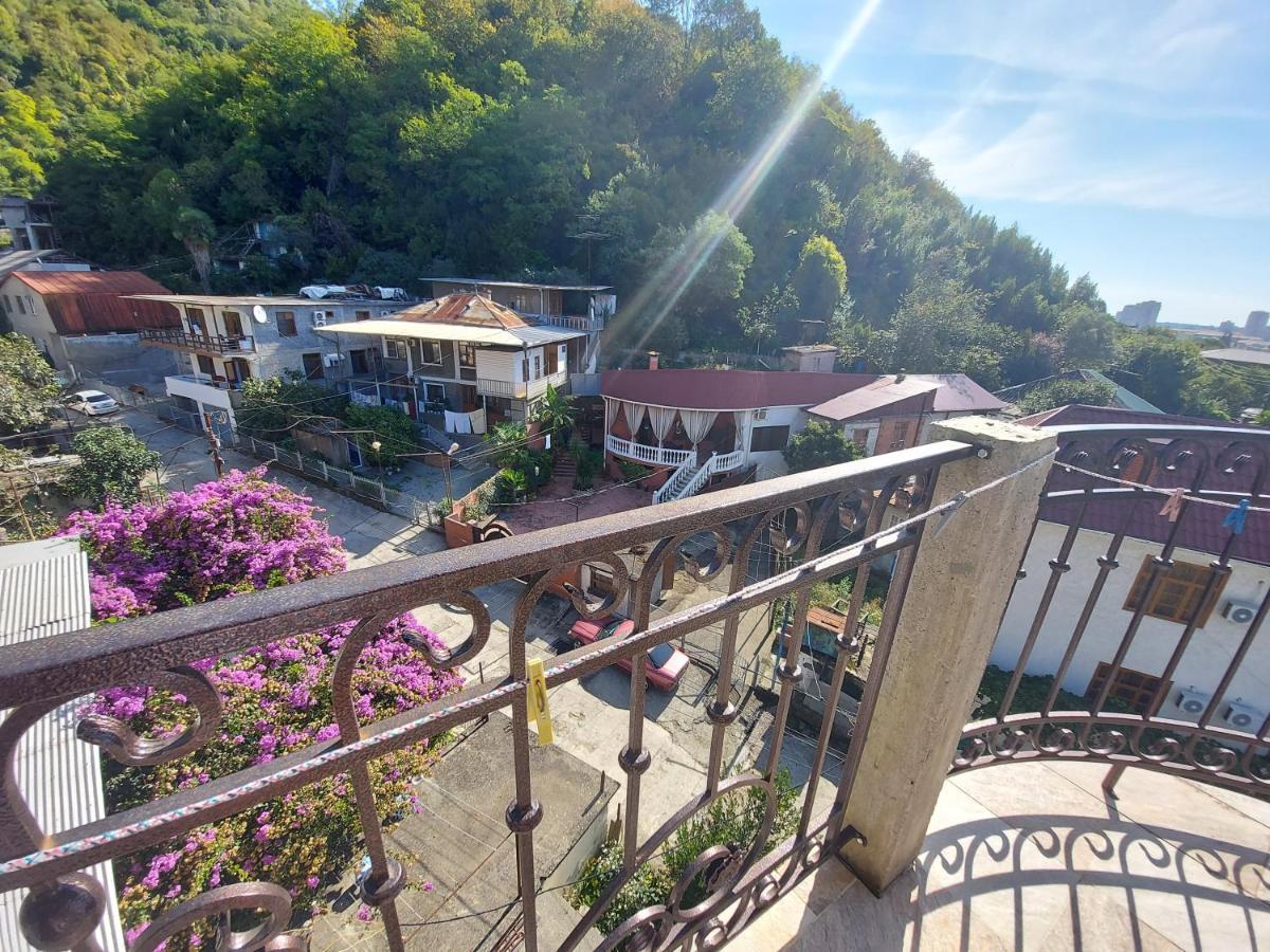 Гостевой Дом София 400 М До Моря Gagra Exterior photo