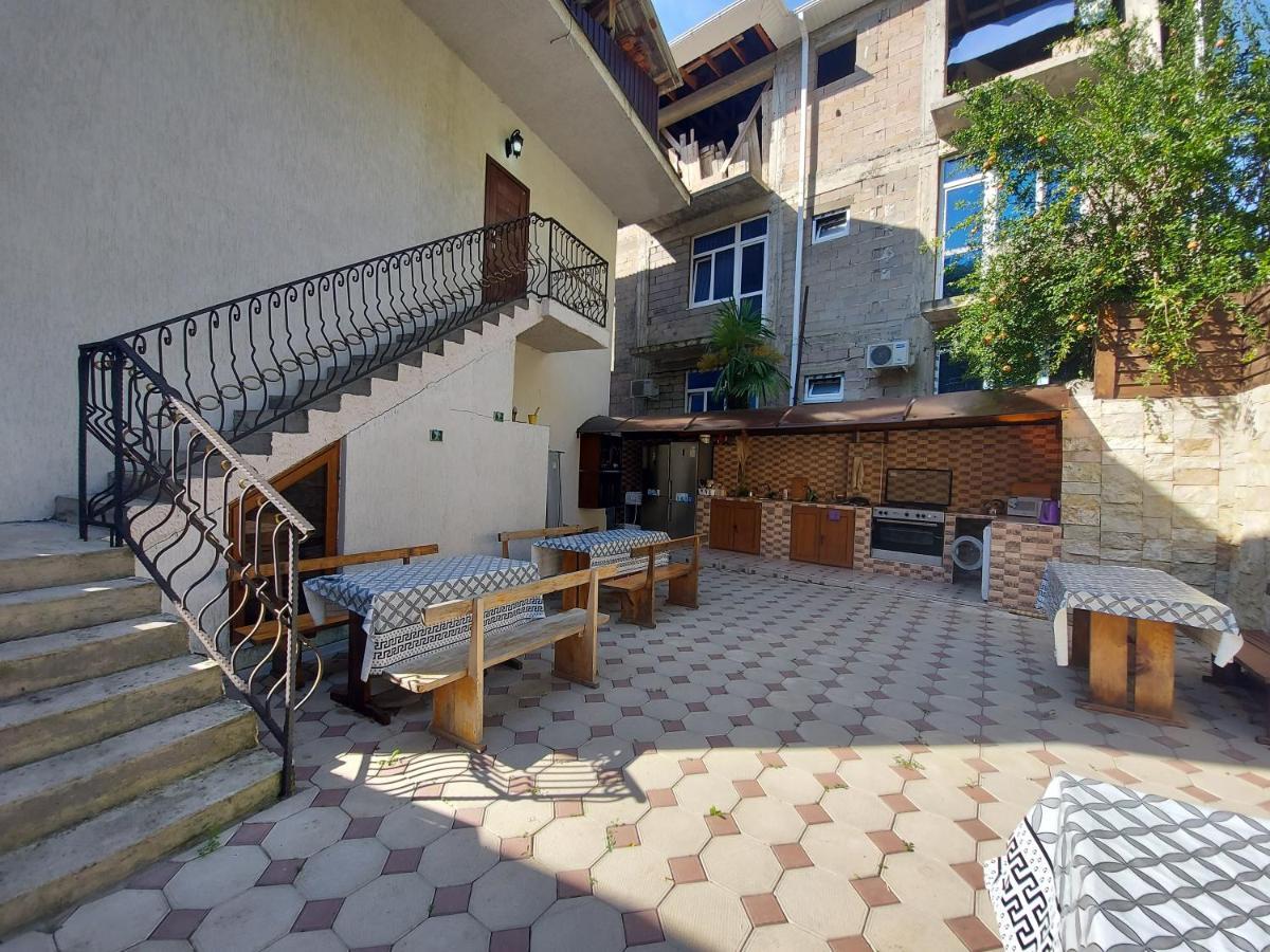 Гостевой Дом София 400 М До Моря Gagra Exterior photo