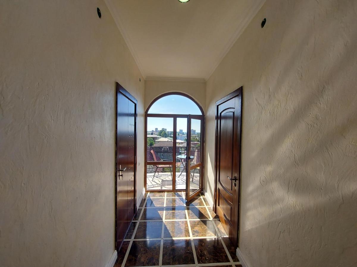 Гостевой Дом София 400 М До Моря Gagra Exterior photo
