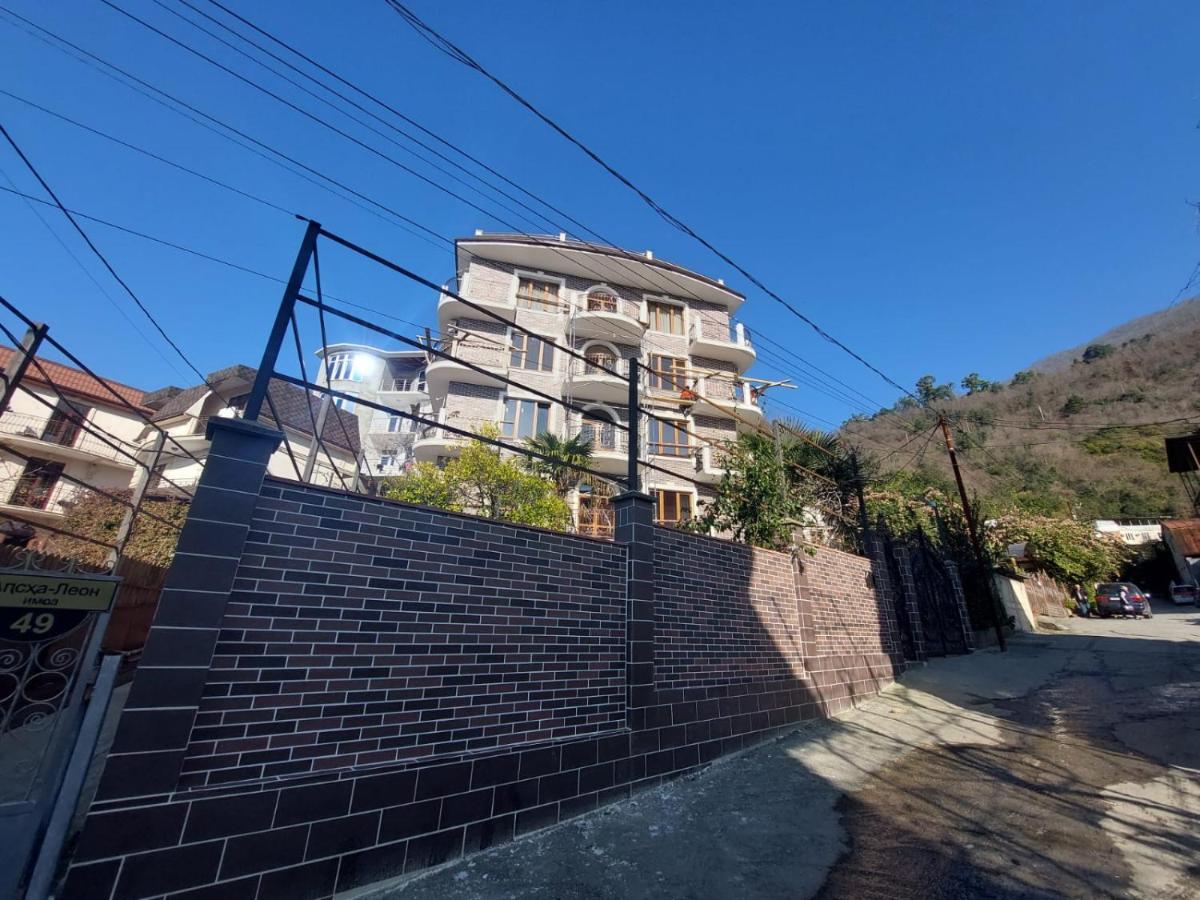 Гостевой Дом София 400 М До Моря Gagra Exterior photo