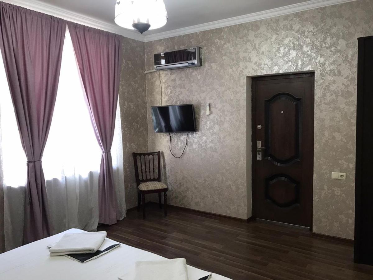 Гостевой Дом София 400 М До Моря Gagra Exterior photo