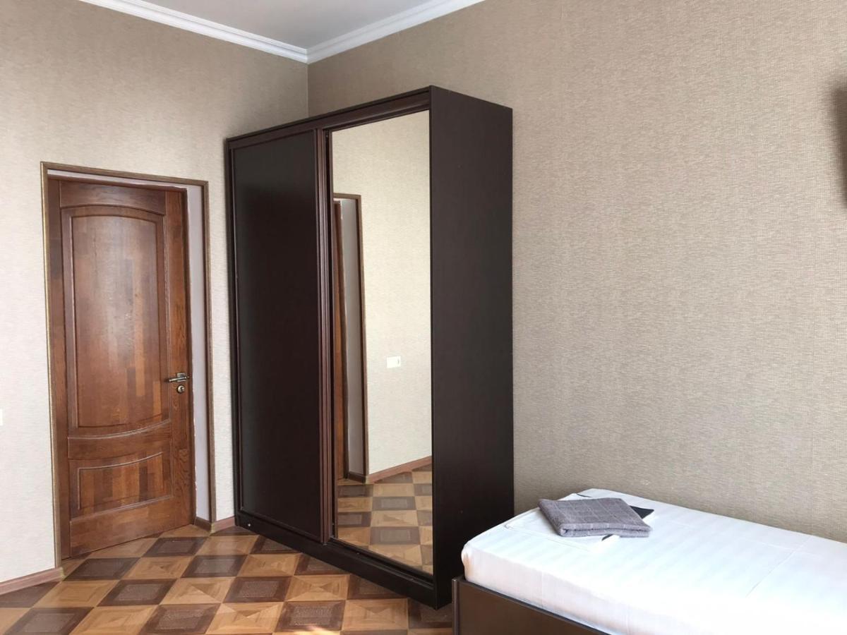 Гостевой Дом София 400 М До Моря Gagra Exterior photo